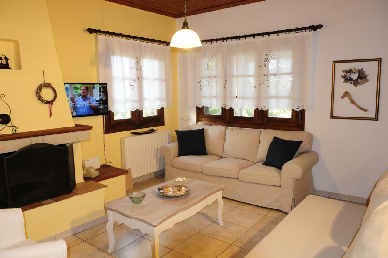 Athos View Villa By The Sea Ormos Panagias Extérieur photo