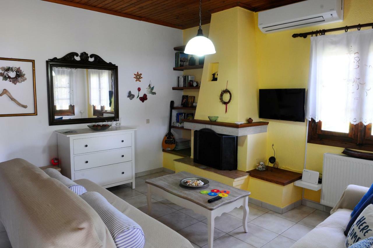 Athos View Villa By The Sea Ormos Panagias Extérieur photo